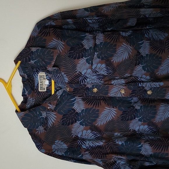 Duluth Trading Co Palm Leaf Print Long Sleeve Button Down Shirt. Tropical. - Picture 2 of 8